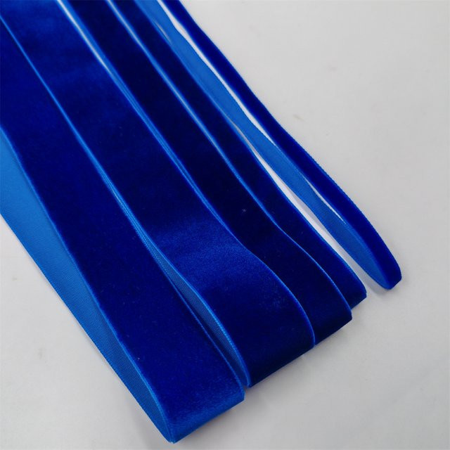 Einseitiges Samtband in Blau für DIY-Geschenkverpackungen und Partydekorationen, Breite: 6-25 mm - Bild 1