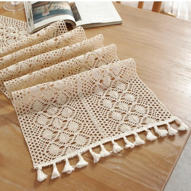 Böhmischer Tischläufer WTEMPO in Beige mit Quasten und Spitze, B/H: 30 x 350 cm - Bild 1