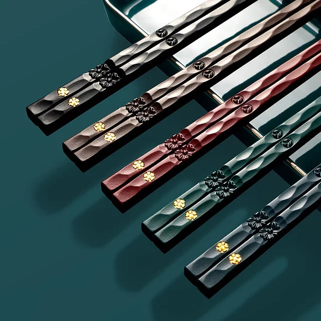 5 Paar JAOER Essstäbchen aus Metall in Schwarz, rutschfest und wiederverwendbar, mattes Design - Bild 1